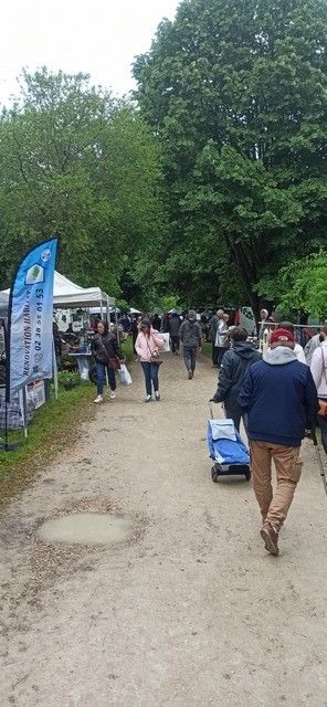 vide grenier 4 mai 2025 (1).jpg